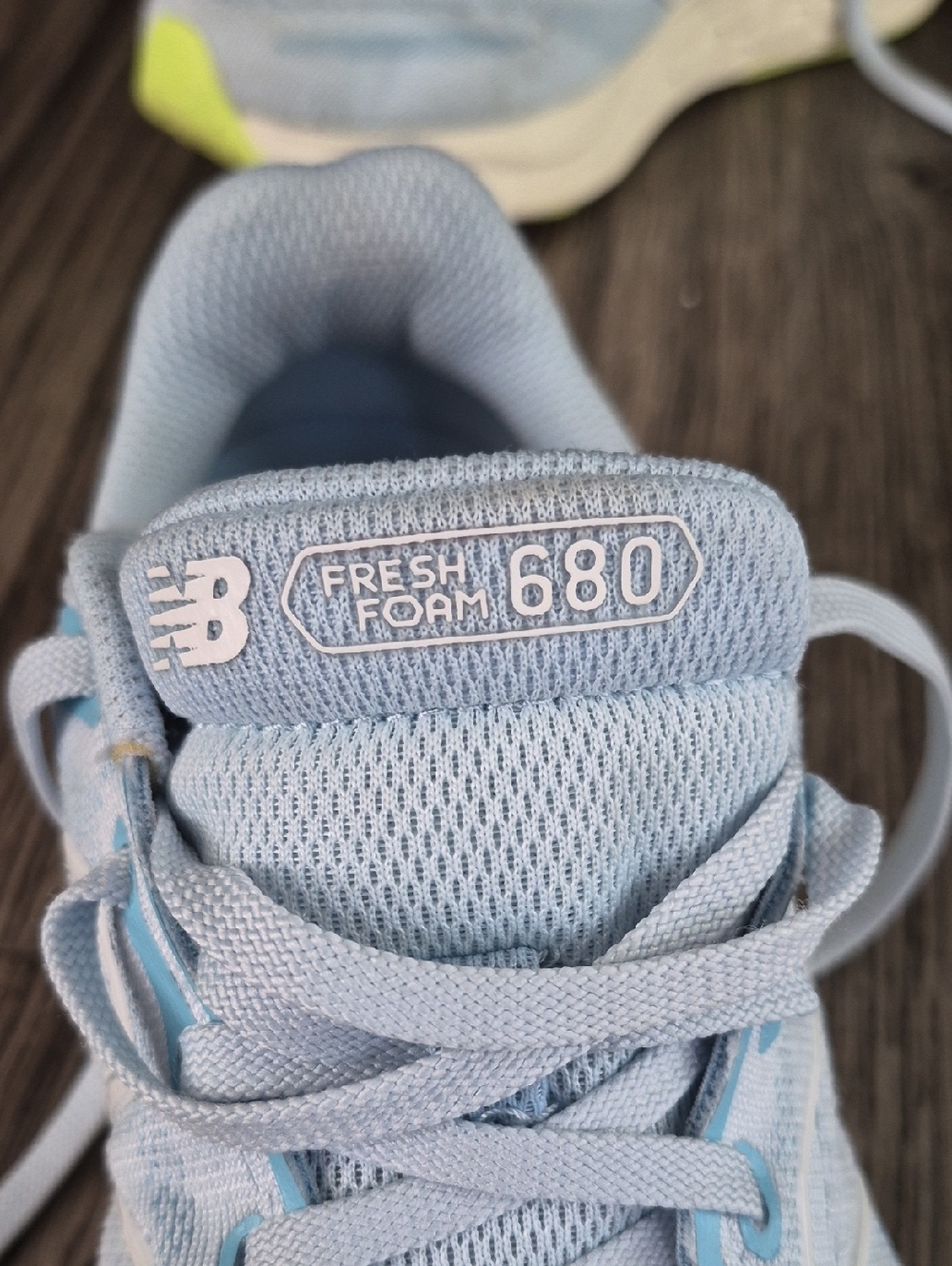 New Balance Fresh Foam 680 Women's Light Blue Running Shoes - Picture 6 of 6